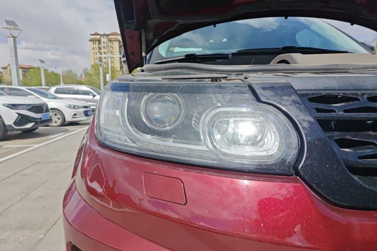 Used Land Rover Range Sport 2015 3.0 SC V6 HSE DYNAMIC Right Front Headlight
