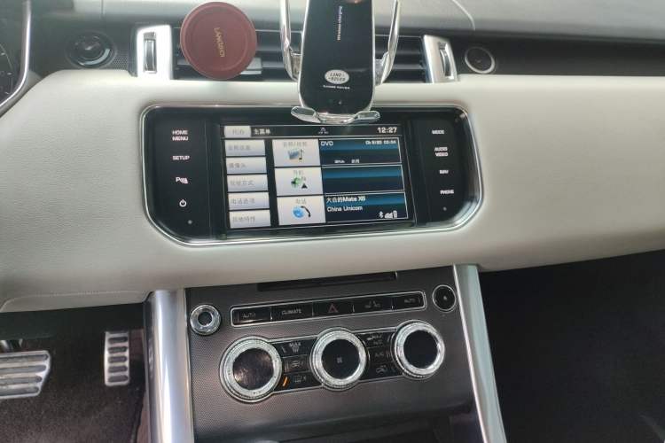 Used Land Rover Range Sport 2015 3.0 SC V6 HSE DYNAMIC Audio And AC Panel