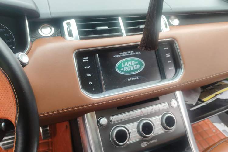 Used Land Rover Range Sport 2015 3.0 SC V6 HSE DYNAMIC Audio And AC Panel