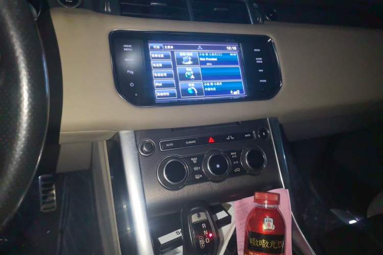 Used Land Rover Range Sport 2015 3.0 SC V6 HSE DYNAMIC Audio And AC Panel