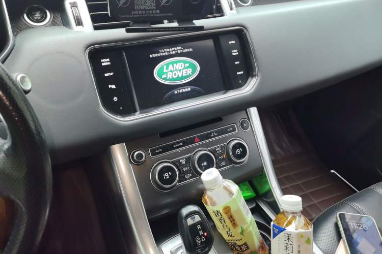 Used Land Rover Range Sport 2015 3.0 SC V6 HSE DYNAMIC Audio And AC Panel
