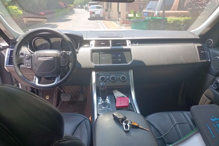 Used Land Rover Range Sport  Center Console