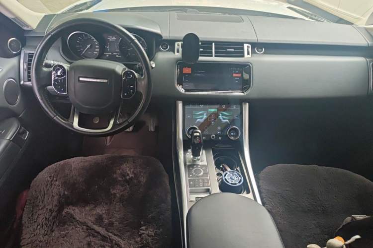 Used Land Rover Range Sport  Center Console