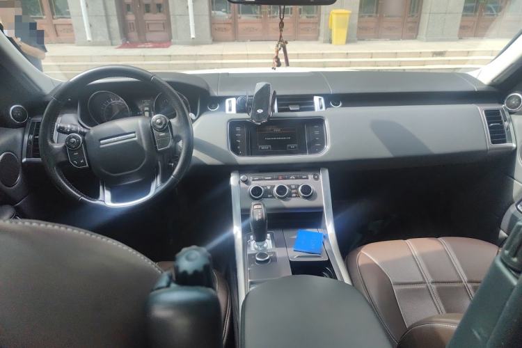 Used Land Rover Range Sport  Center Console