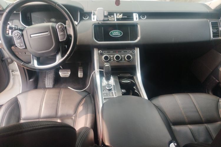Used Land Rover Range Sport 2015 3.0 SC V6 HSE DYNAMIC Center Console