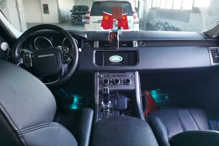 Used Land Rover Range Sport 2015 3.0 SC V6 HSE DYNAMIC Center Console