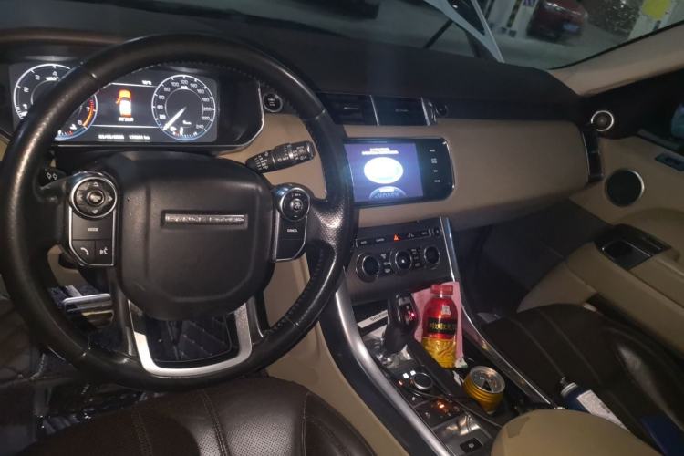 Used Land Rover Range Sport 2015 3.0 SC V6 HSE DYNAMIC Center Console
