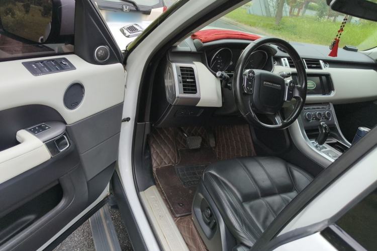 Used Land Rover Range Sport 2015 3.0 SC V6 HSE Driver Seat