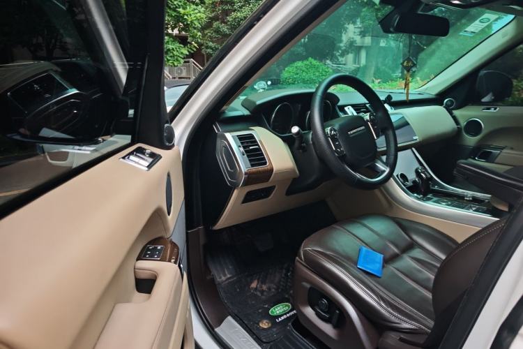 Used Land Rover Range Sport 2015 3.0 SC V6 HSE Driver Seat