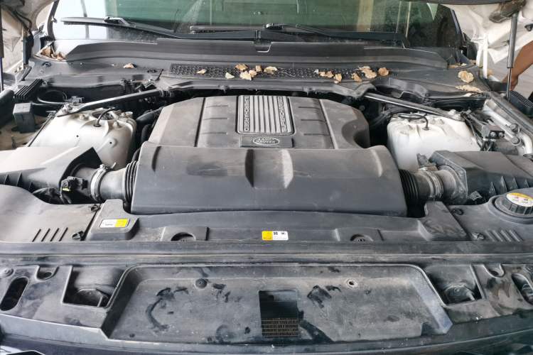Used Land Rover Range Sport 2015 3.0 SC V6 HSE DYNAMIC Engine Bay