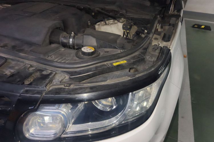 Used Land Rover Range Sport 2015 3.0 SC V6 HSE DYNAMIC Engine Bay Left