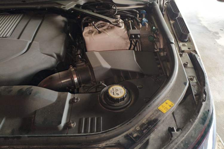 Used Land Rover Range Sport 2015 3.0 SDV6 HSE Engine Bay Left