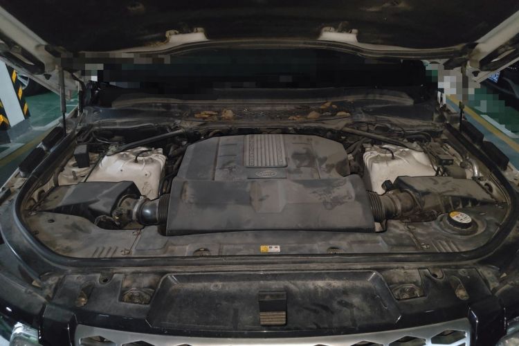 Used Land Rover Range Sport 2015 3.0 SC V6 HSE Engine Bay