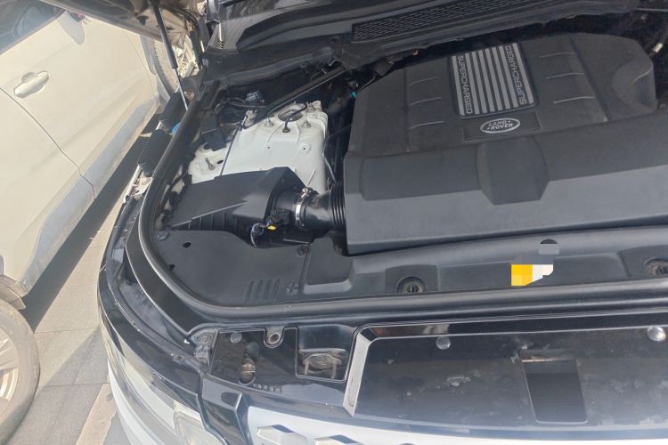 Used Land Rover Range Sport 2015 3.0 SC V6 HSE Engine Bay Right