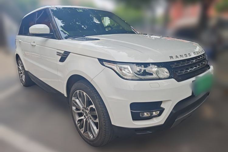 Used Land Rover Range Sport  Front Right 45 Deg