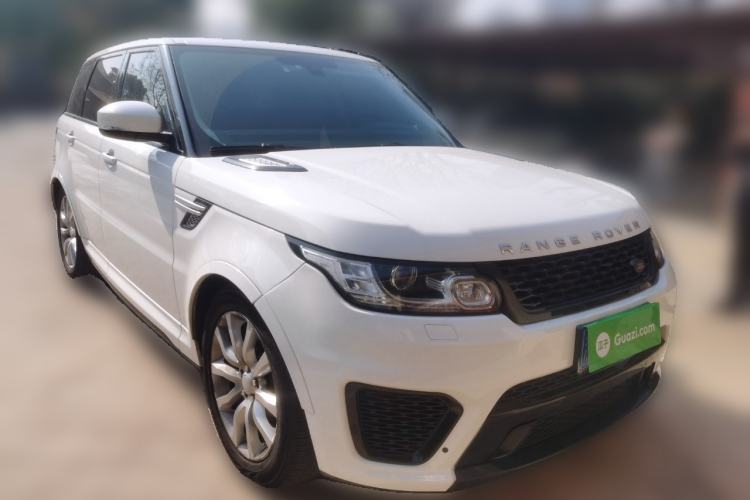 Used Land Rover Range Sport 2015 3.0 SC V6 HSE Front Right 45 Deg