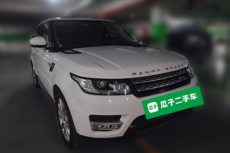 Used Land Rover Range Sport 2015 3.0 SC V6 HSE Front Right 45 Deg