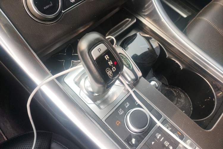 Used Land Rover Range Sport 2015 3.0 SC V6 HSE DYNAMIC Gear Lever