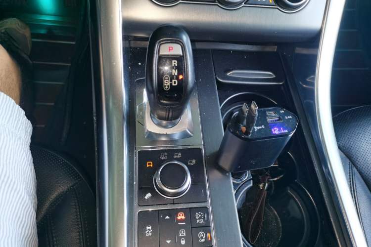 Used Land Rover Range Sport 2015 3.0 SC V6 HSE DYNAMIC Gear Lever