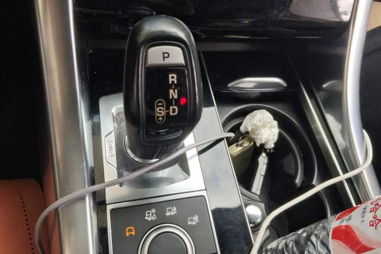 Used Land Rover Range Sport 2015 3.0 SC V6 HSE Gear Lever
