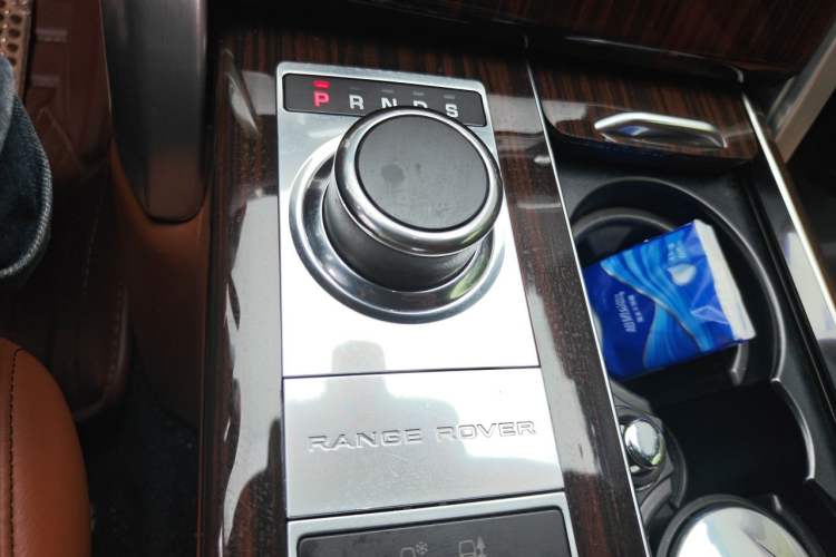 Used Land Rover Range Sport  Gear Lever