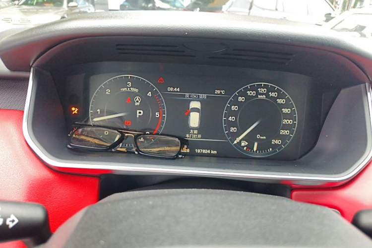 Used Land Rover Range Sport 2015 3.0 SDV6 HSE Instrument Cluster