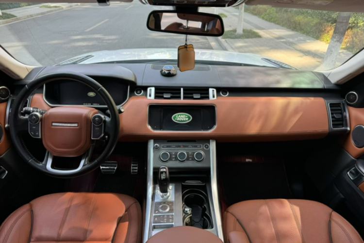 Used Land Rover Range Sport 2015 3.0 SC V6 HSE DYNAMIC Interior 1