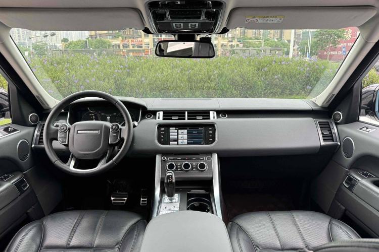 Used Land Rover Range Sport 2015 3.0 SDV6 HSE DYNAMIC Interior 1