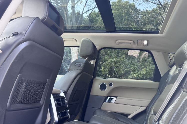 Used Land Rover Range Sport 2015 3.0 SC V6 HSE Interior 10