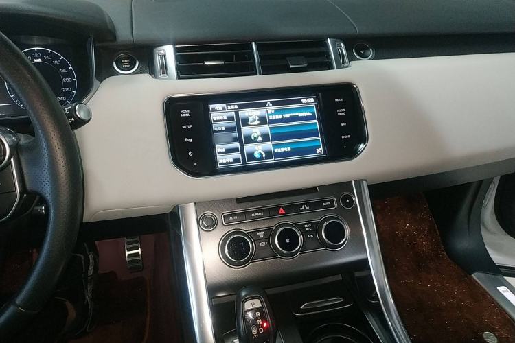 Used Land Rover Range Sport 2015 3.0 SC V6 HSE DYNAMIC Interior 2