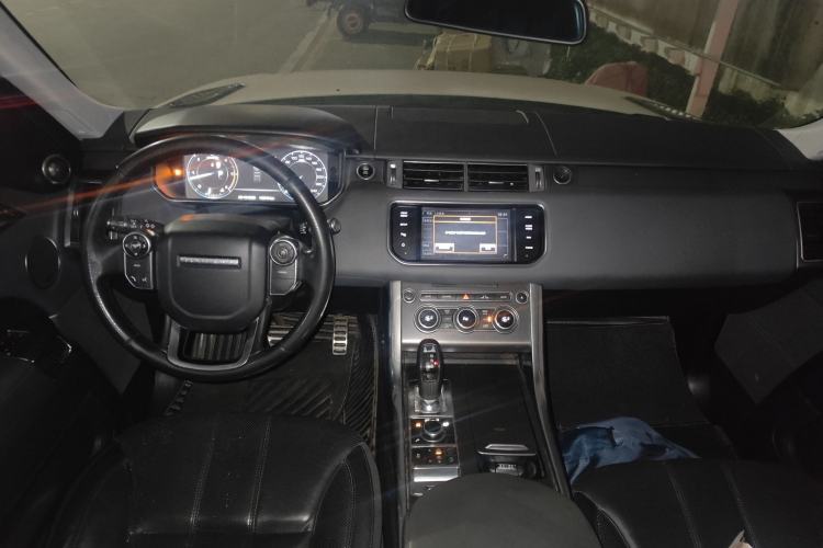 Used Land Rover Range Sport 2015 3.0 SDV6 HSE DYNAMIC Interior 2
