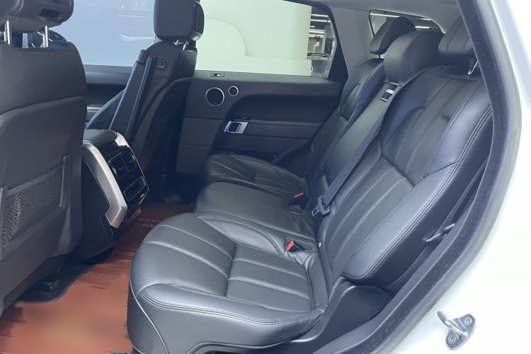Used Land Rover Range Sport 2015 3.0 SC V6 HSE Interior 3