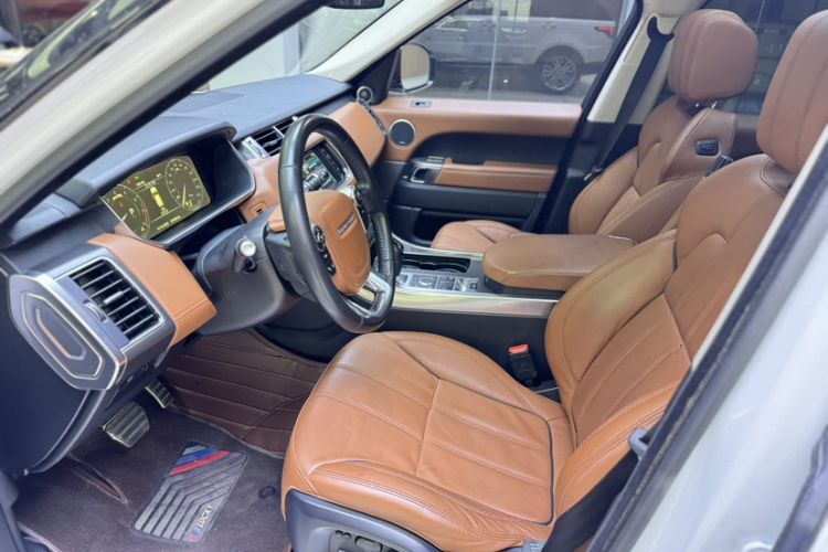 Used Land Rover Range Sport 2015 3.0 SC V6 HSE DYNAMIC Interior 3