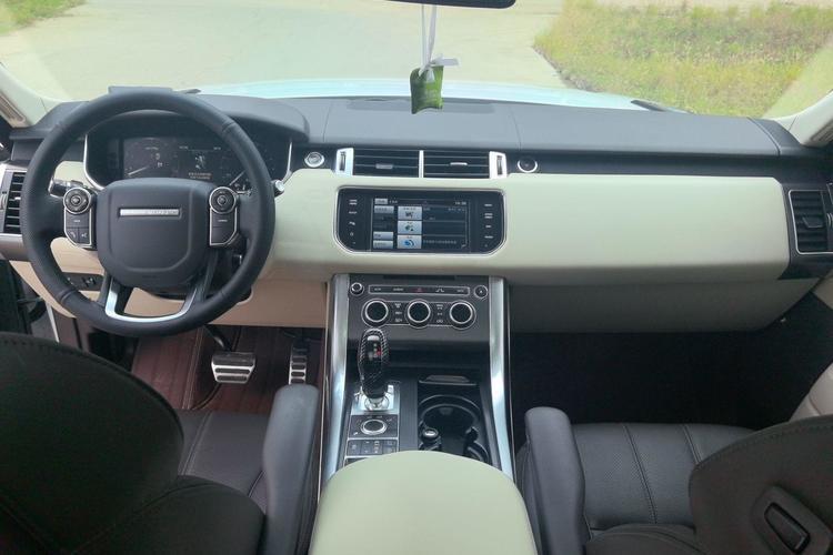 Used Land Rover Range Sport 2015 3.0 SC V6 HSE DYNAMIC Interior 6