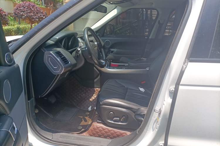 Used Land Rover Range Sport  Left Front Seat