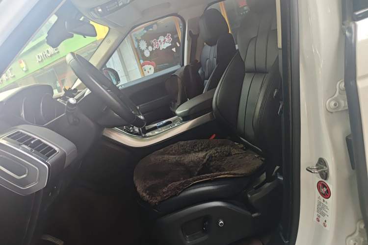 Used Land Rover Range Sport  Left Front Seat