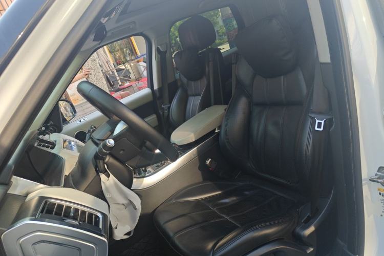 Used Land Rover Range Sport 2015 3.0 SDV6 HSE Left Front Seat