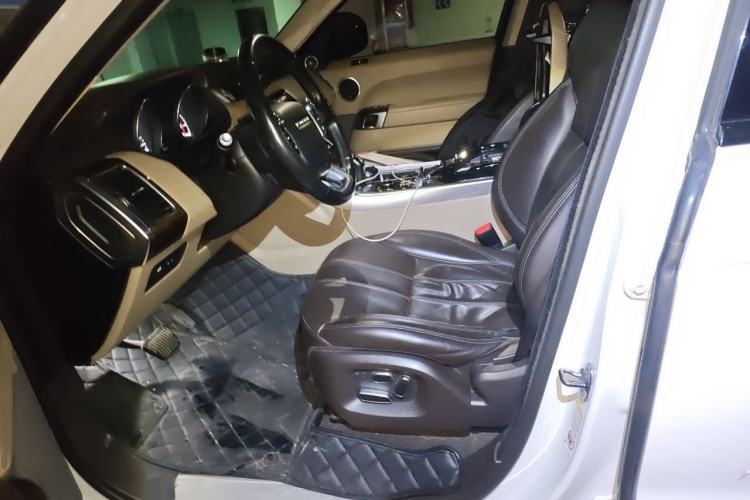 Used Land Rover Range Sport  Left Front Seat