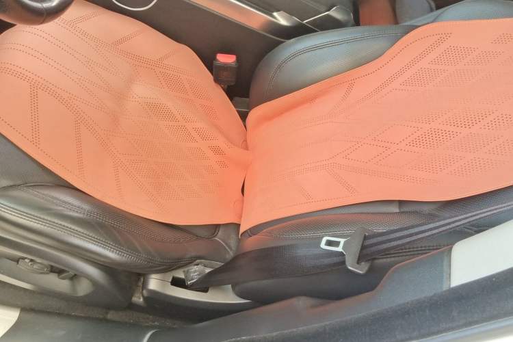 Used Land Rover Range Sport 2015 3.0 SC V6 HSE Left Front Seat