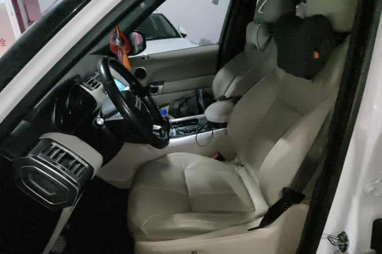 Used Land Rover Range Sport 2015 3.0 SDV6 HSE Left Front Seat