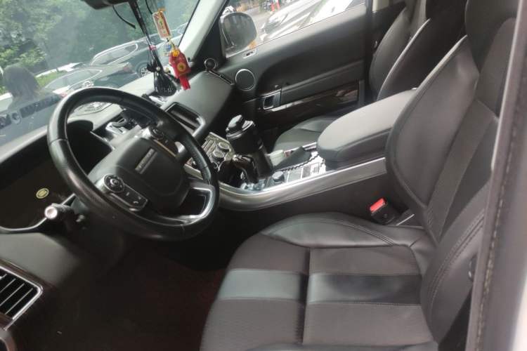 Used Land Rover Range Sport  Left Front Seat