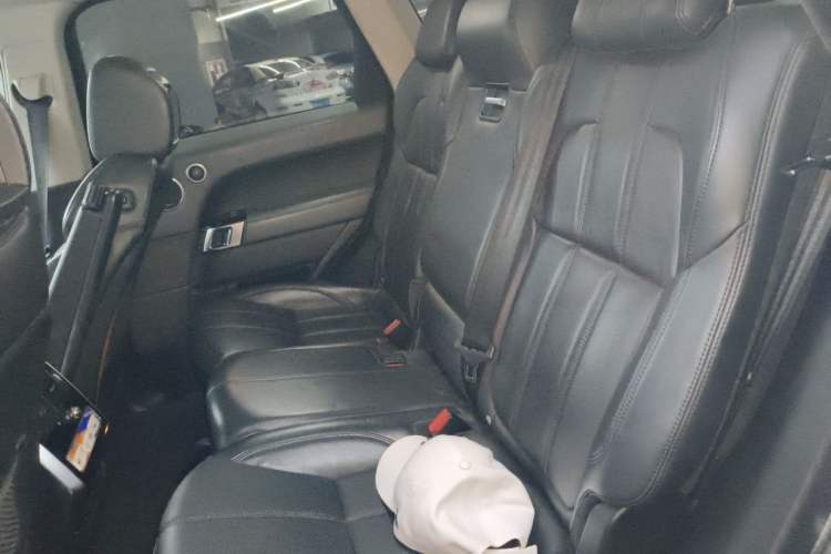 Used Land Rover Range Sport 2015 3.0 SC V6 HSE Left Rear Seat