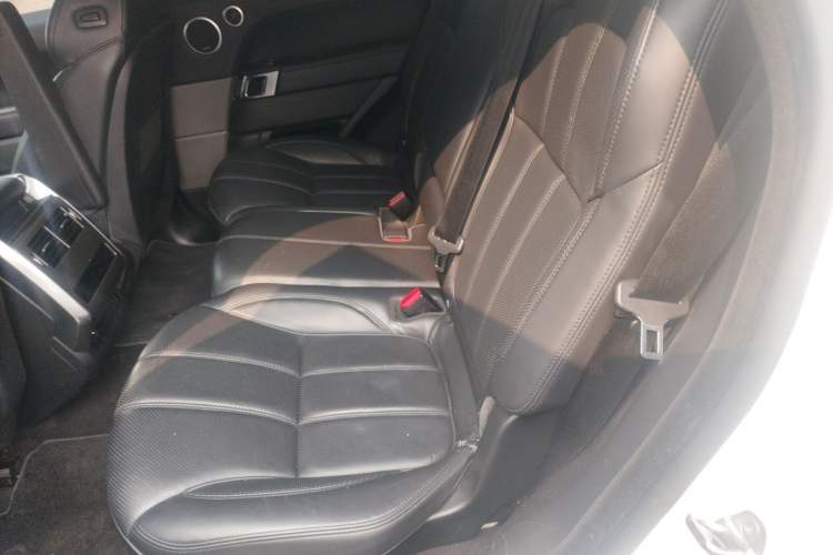 Used Land Rover Range Sport 2015 3.0 SC V6 HSE DYNAMIC Left Rear Seat