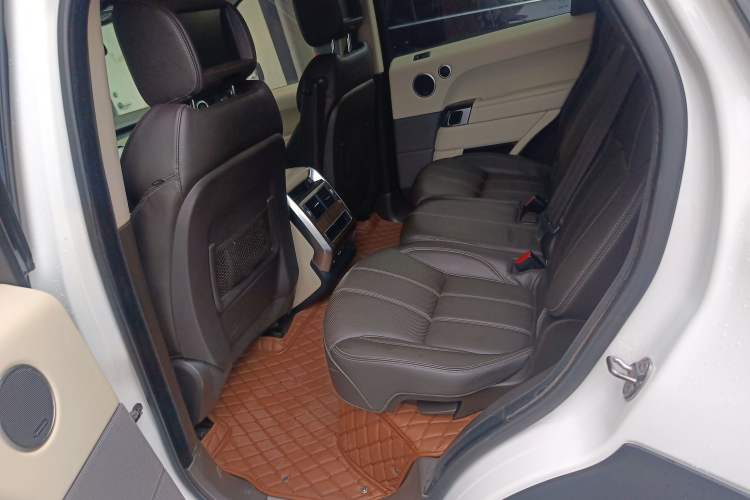 Used Land Rover Range Sport 2015 3.0 SC V6 HSE Left Rear Seat