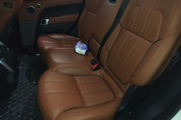 Used Land Rover Range Sport 2015 3.0 SC V6 HSE DYNAMIC Left Rear Seat
