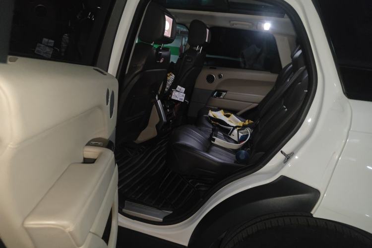 Used Land Rover Range Sport 2015 3.0 SC V6 HSE Left Rear Seat