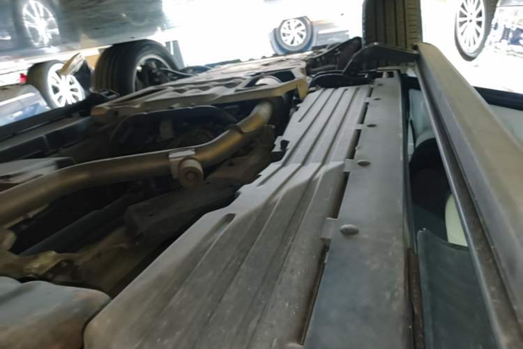 Used Land Rover Range Sport 2015 3.0 SDV6 HSE Left Side Sill