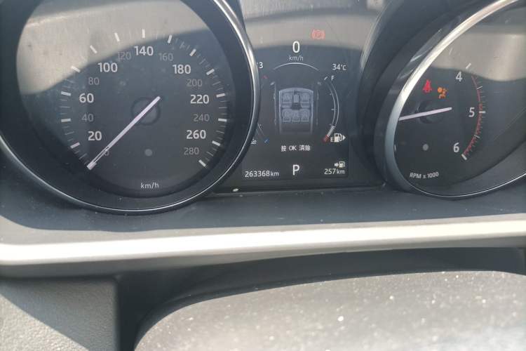 Used Land Rover Range Sport  Odometer Close Up
