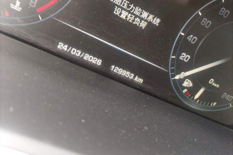 Used Land Rover Range Sport 2015 3.0 SC V6 HSE DYNAMIC Odometer Close Up