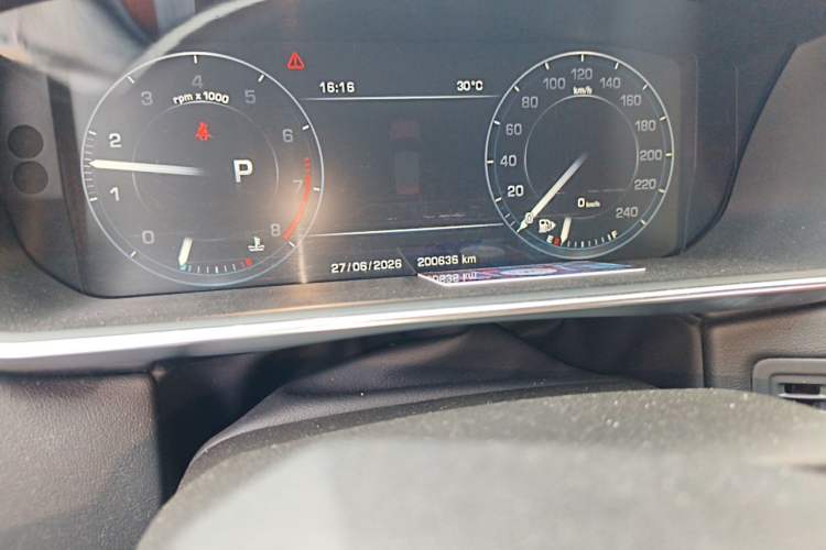 Used Land Rover Range Sport 2015 3.0 SC V6 HSE DYNAMIC Odometer Close Up